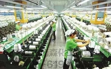 解决14亿人口的穿衣问题，石化行业做出哪些贡献？